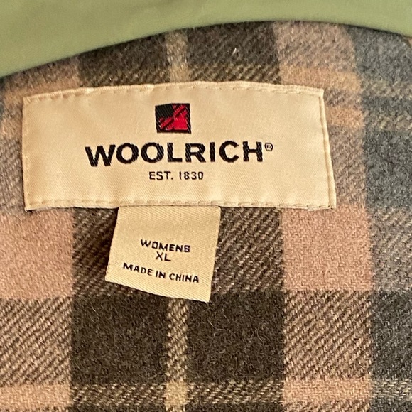 WOOLRICH Size XL Coat.  #7 - Picture 12 of 16